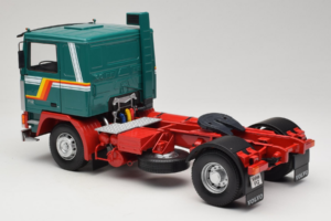 Volvo F1220 Zelený Červený Road Kings 1:18 RK180032 Kov – obrázok 7 z 8