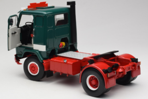 Volvo F88 Bilspedition Zelený Biely MCG 1:18 MCG18139 Kov – obrázok 5 z 8