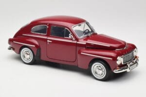 Volvo PV544 Cherry Red Revell 1:18 08887 Kov – obrázok 6 z 8