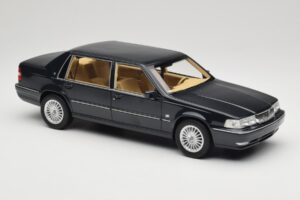 Volvo S90 Royal Blue DNA 1:18 DNA000088 Kov – obrázok 4 z 6
