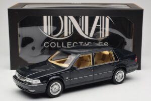 Volvo S90 Royal Blue DNA 1:18 DNA000088 Kov – obrázok 6 z 6