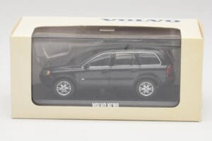 Volvo XC90 Čierny Zafír Minichamps 1:43 38704 Kov – obrázok 4 z 4