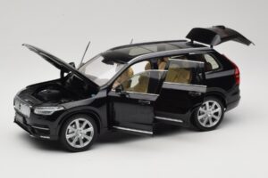 Volvo XC90 Onyx Black Paudi Model 1:18 9430842 Kov – obrázok 2 z 8