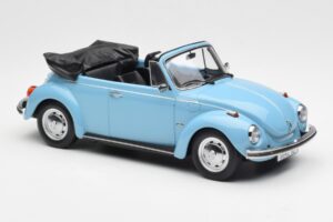 Volkswagen Beetle 1303 Kabriolet Svetlo Modrý Norev 1:18 188531 Kov – obrázok 4 z 6