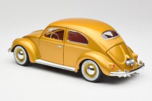 Volkswagen Beetle Zlatý Bburago 1:18 3361 Kov – obrázok 7 z 8