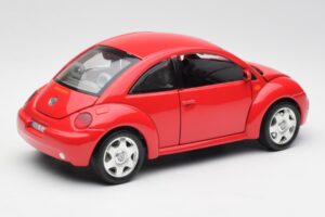 Volkswagen New Beetle Červený Bburago 1:18 8185108 Kov – obrázok 3 z 8
