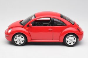 Volkswagen New Beetle Červený Bburago 1:18 8185108 Kov – obrázok 4 z 8