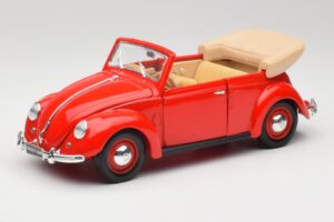 Volkswagen Kabriolet Ruby Červený Maisto 1:18 32826 Kov