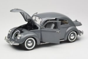 Volkswagen Export Sedan Agave Grey Maisto 1:18 100299 Kov – obrázok 2 z 8