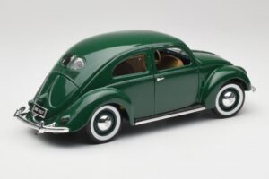 Volkswagen Export Sedan Beryl Zelený Maisto 1:18 31820 Kov – obrázok 3 z 8