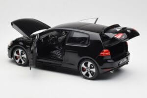 Volkswagen Golf Mk7 GTI Čierny Norev 1:18 188550 Kov – obrázok 5 z 8