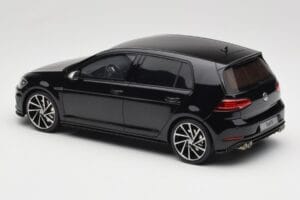 Volkswagen Golf R Mk7 Deep Black Otto 1:18 OT417 Živica – obrázok 5 z 6