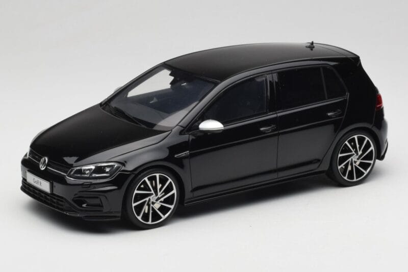 Volkswagen Golf R Mk7 Deep Black Otto 1:18 OT417 Živica