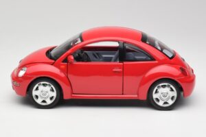 Volkswagen New Beetle Červený Bburago 1:18 3342 Kov – obrázok 4 z 8