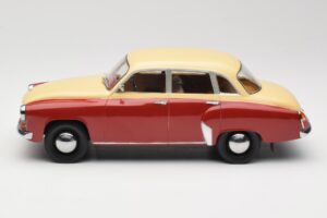 Wartburg 311 Dark Red Beige MCG 1:18 MCG18299 Kov – obrázok 3 z 6