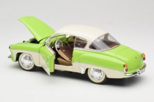 Wartburg 313 Pastelová Zelená cez Béžovú Revell 1:18 9018 Kov – obrázok 5 z 8