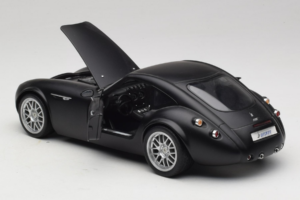 Wiesmann GT MF Matte Black Revell 1:18 WIESMANN002 Kov – obrázok 5 z 8