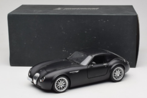 Wiesmann GT MF Matte Black Revell 1:18 WIESMANN002 Kov – obrázok 8 z 8