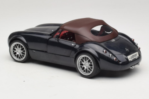 Wiesmann Roadster MF Carbon Black Revell 1:18 WIESMANN001 Kov – obrázok 6 z 9