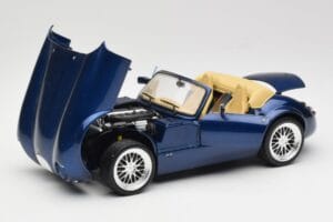 Wiesmann Roadster MF3 Modrý Revell 1:18 08861 Kov – obrázok 2 z 8