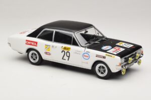 Opel Commodore A #29 J-L. Clarr / J-P. Peyroux Tour de France Automobile 1971 MCG 1:18 MCG18562R Kov – obrázok 4 z 6