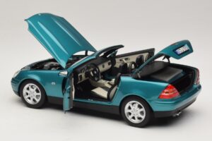 Mercedes SLK R170 Vivianite Green Norev 1:18 183021 Kov – obrázok 7 z 10