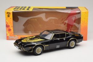 Pontiac Firebird Trans Am Kill Bill Movie Greenlight 1:18 12951 Kov – obrázok 6 z 6