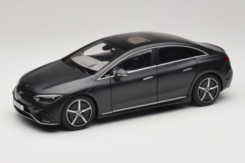 Mercedes EQE V295 Graphite Grey Magno NZG 1:18 B66961108 Kov