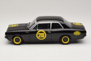 Opel Rekord C #201 Black Widow MCG 1:18 MCG18560 Kov – obrázok 3 z 6