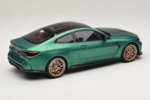 BMW M4 CS G82 Frozen Isle of Man Green GT Spirit 1:18 GT994 Živica – obrázok 2 z 6