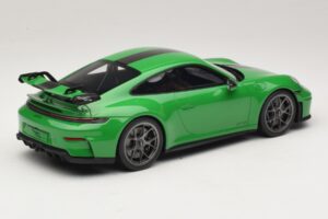 Porsche 911 992.2 GT3 Weissach Package Python Green GT Spirit 1:18 GT576 Živica – obrázok 2 z 6
