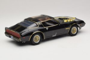 Pontiac Firebird Trans Am Kill Bill Movie Greenlight 1:18 12951 Kov – obrázok 2 z 6