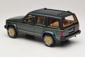 Jeep Cherokee XJ Limited Hunter Green Otto 1:18 OT1204 Živica – obrázok 5 z 6