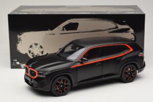 BMW XM G09 Matt Black Minichamps 1:18 110023301 Kov – obrázok 8 z 8