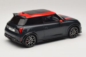 Mini Cooper JCW F66 Legend Grey Otto 1:18 OT1244 Živica – obrázok 2 z 6