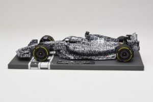 Alfa Romeo Orlen C42 R. Kubica Testing Barcelona 2022 Minichamps 1:18 117229988 Živica – obrázok 3 z 7