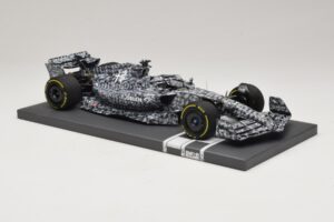 Alfa Romeo Orlen C42 R. Kubica Testing Barcelona 2022 Minichamps 1:18 117229988 Živica – obrázok 4 z 7