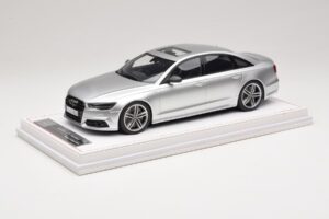 Audi S6 C7 Florett Silver Metallic IVY Merit 1:18 REMC038 Živica – obrázok 2 z 7