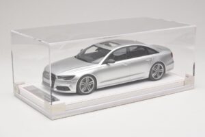 Audi S6 C7 Florett Silver Metallic IVY Merit 1:18 REMC038 Živica – obrázok 6 z 7