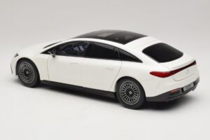 Mercedes EQS V297 Manufaktur Opalite White NZG 1:18 B66961049 Kov – obrázok 7 z 8