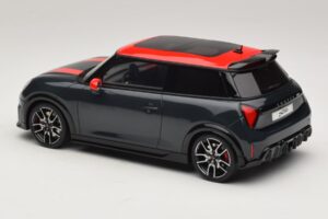 Mini Cooper JCW F66 Legend Grey Otto 1:18 OT1244 Živica – obrázok 5 z 6