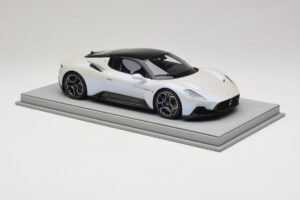 Maserati MC20 Bianco Audace BBR 1:18 P18191AMAS Živica – obrázok 5 z 6