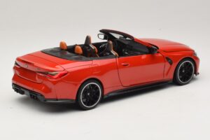 BMW M4 G83 Kabriolet Red Metallic Minichamps 1:18 110021030 Kov – obrázok 3 z 8