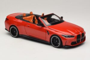 BMW M4 G83 Kabriolet Red Metallic Minichamps 1:18 110021030 Kov – obrázok 6 z 8