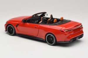 BMW M4 G83 Kabriolet Red Metallic Minichamps 1:18 110021030 Kov – obrázok 7 z 8