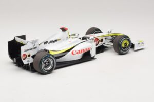 Brawn GP BGP001 #22 J. Button Singapore GP 2009 Minichamps 1:18 180090222 Živica – obrázok 2 z 7