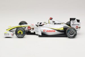 Brawn GP BGP001 #22 J. Button Singapore GP 2009 Minichamps 1:18 180090222 Živica – obrázok 3 z 7