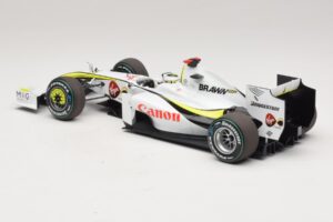 Brawn GP BGP001 #22 J. Button Singapore GP 2009 Minichamps 1:18 180090222 Živica – obrázok 5 z 7
