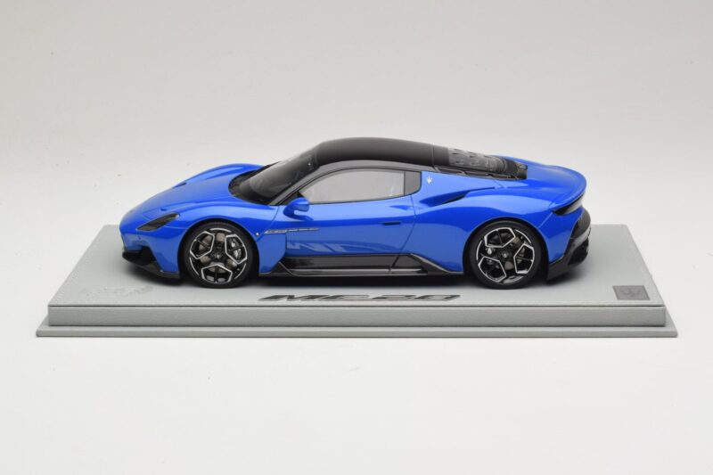 Maserati MC20 Blu Infinito BBR 1:18 P18191EMAS Živica