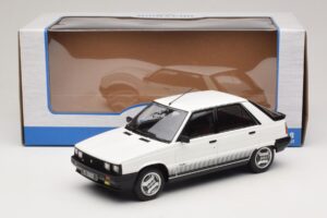 Renault 11 Turbo Biely MCG 1:18 MCG18589 Kov – obrázok 6 z 6